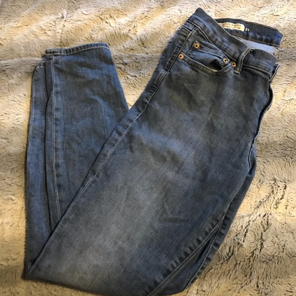 Gap Low-rised Skinny Jeans - Picture 1 of 3